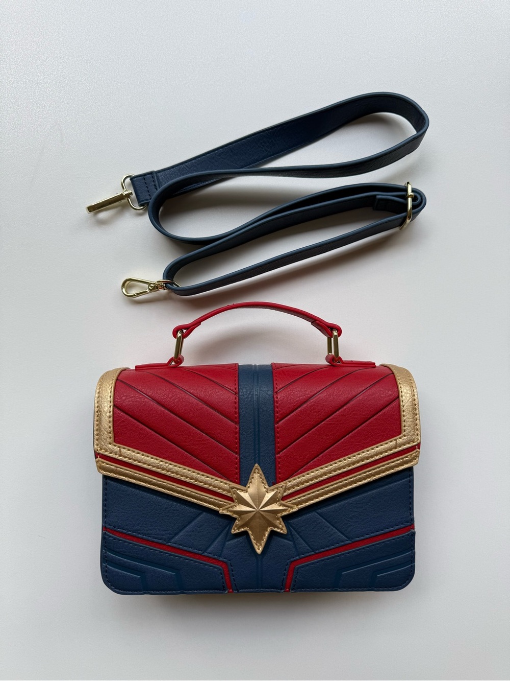 Loungefly Captain Marvel Crossbody Bag EUC